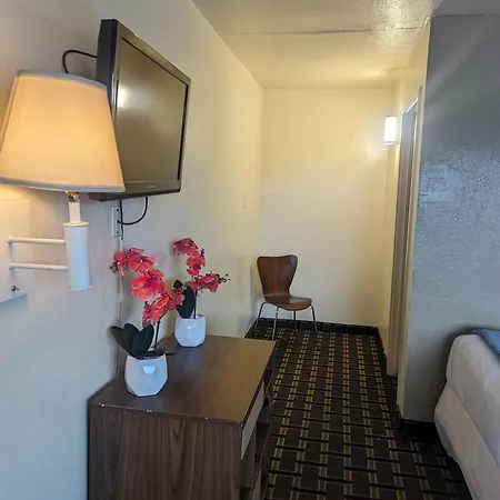 Southern Comfort Hotel Tulsa Exterior foto